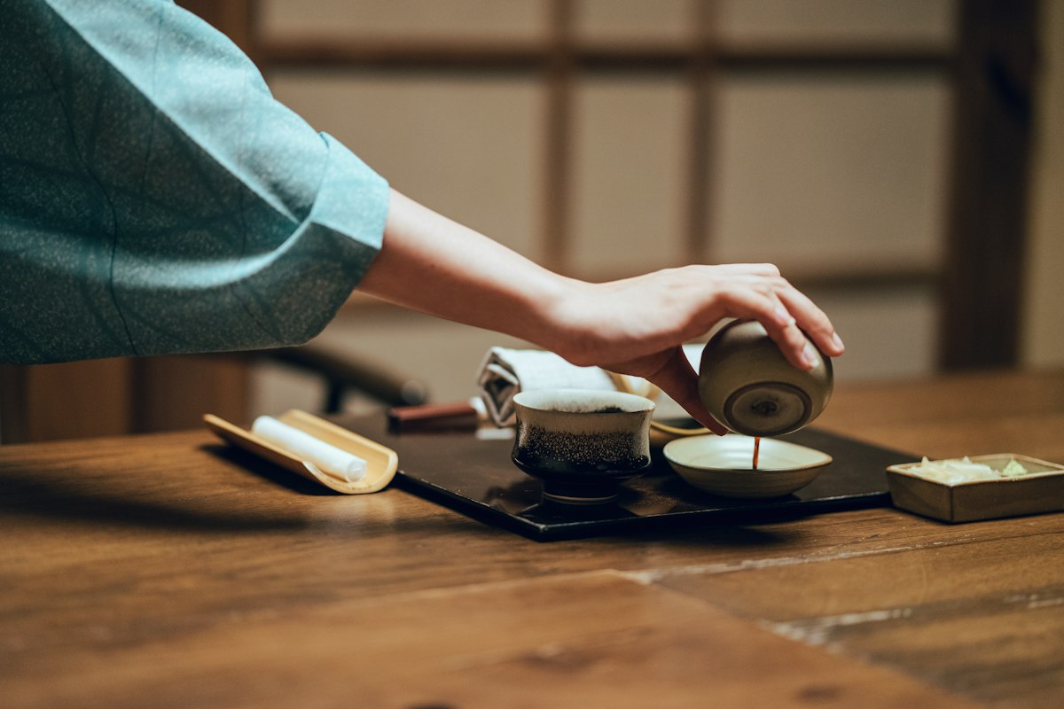 Traditional tea brewing art